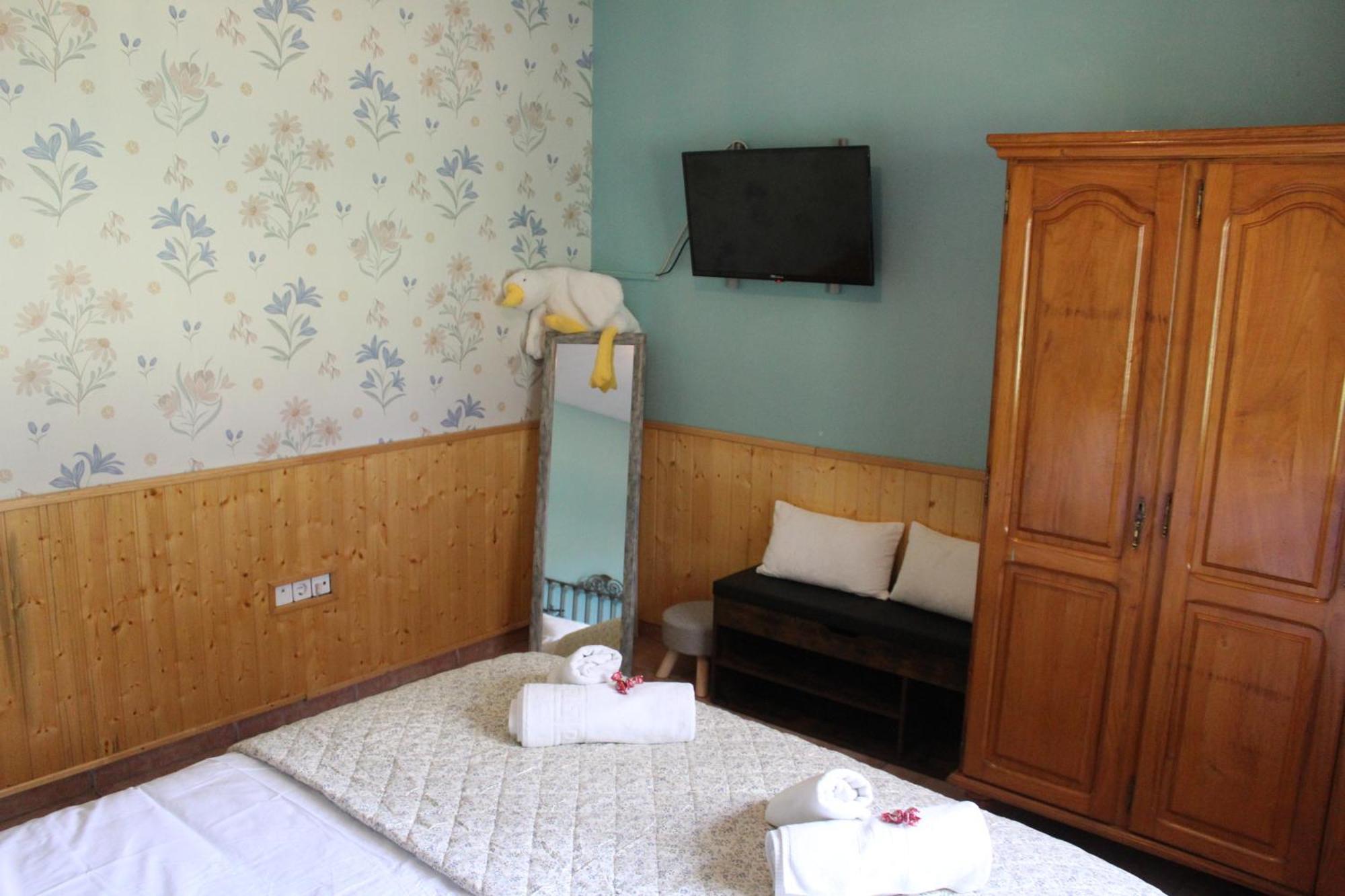 La Huertarrona Apartment Candeleda Bagian luar foto