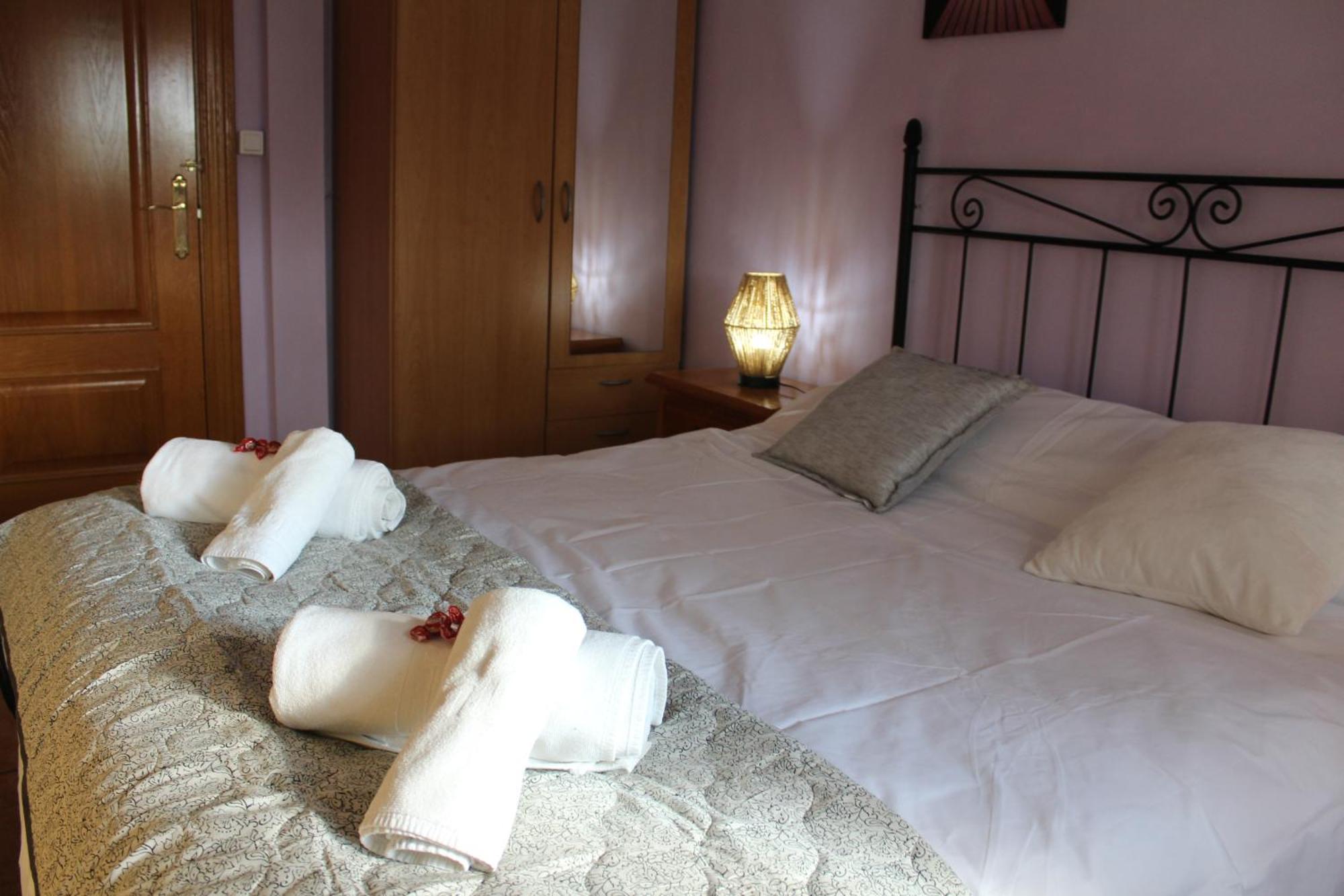 La Huertarrona Apartment Candeleda Bagian luar foto